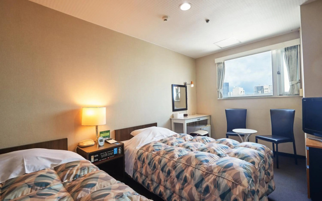 Hotel Yamanouchi – Guest Rooms – Naha