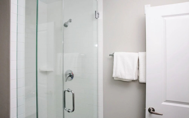 Stay Alfred Union at Roosevelt