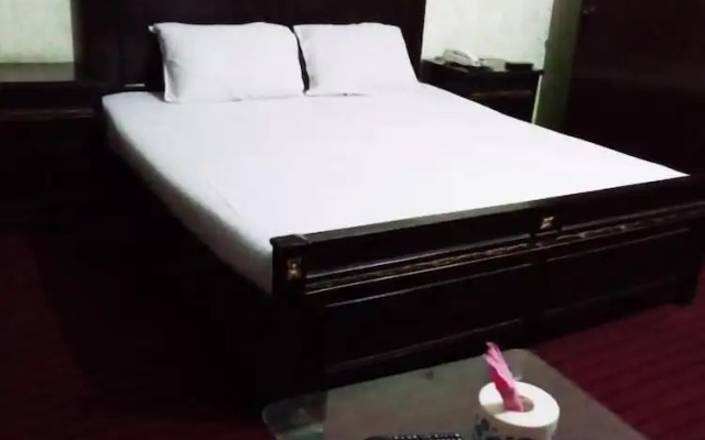 Royal Palace Hotel Lahore