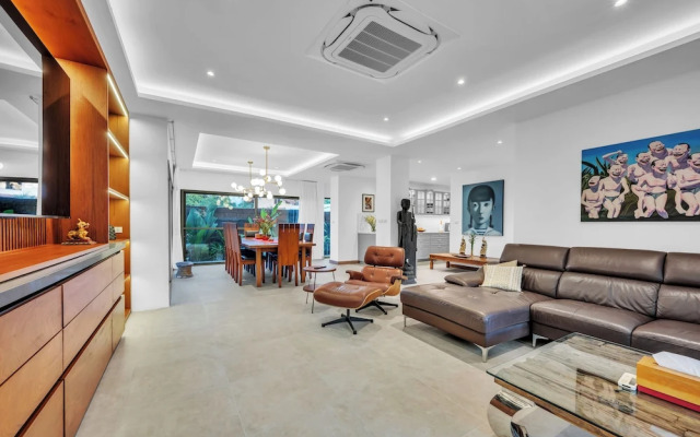 Royal Estate 24hr security2pools V171