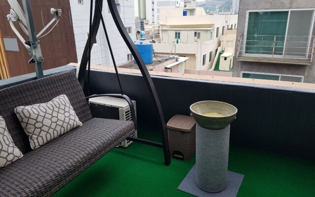 Busan Daeyeongdong Stay Road 12