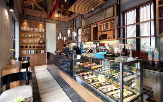 Cheery Dragon Canal Hotel Hangzhou