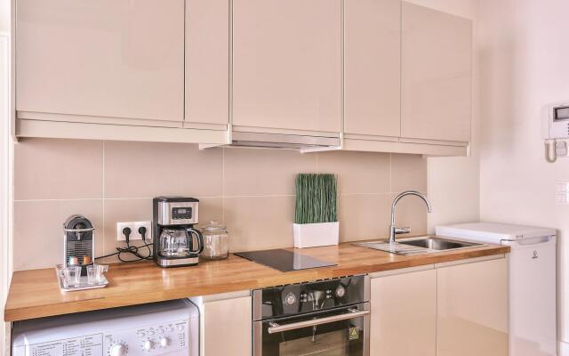 B  363- Magnifique appartement au coeur de Saint michel