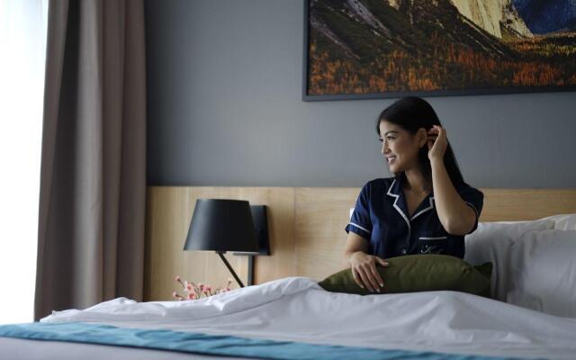 Hotel AYOLA Lippo Cikarang