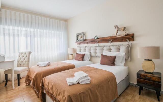 Camarinha Oporto Apartments
