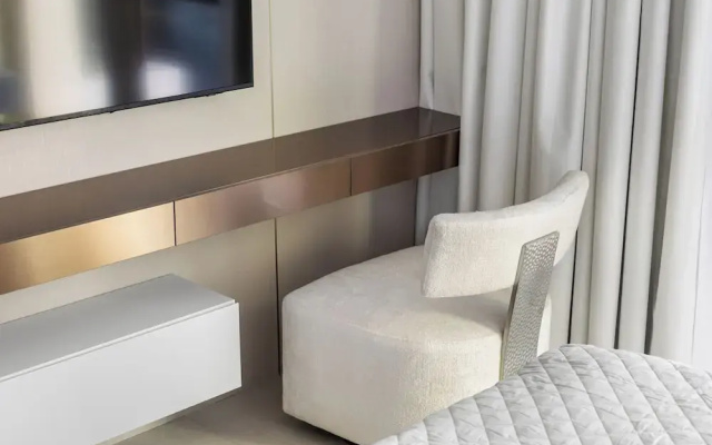 Serene 1BR Escape with Burj Khalifa View