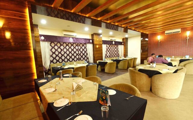 OYO 1546 The Sensation Hotel