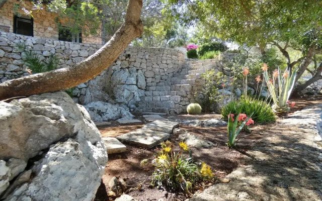 Villa Agapanto - Trullo Agap con Vista Mare e Giardino Privato