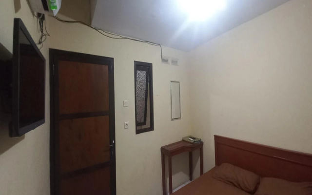 Hotel O 94911 Syariah Anggrek Guest House – Guest Rooms – Padalarang