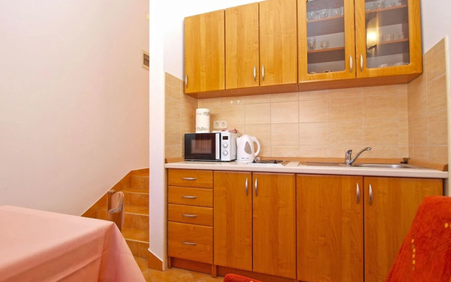 Apartment 1305
