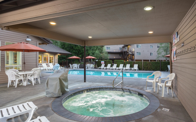 Whispering Woods Resort