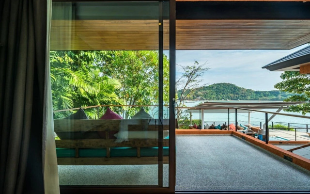Nam Bo Villa by Lofty - Oceanfront Private Pool Villa With Maid and Cook