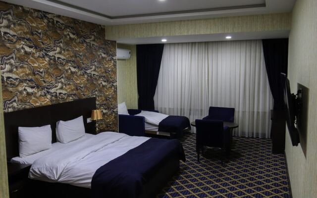 Kristal inn Hotel