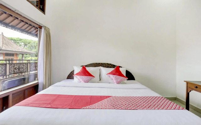 Super OYO 3261 Hotel Ratu