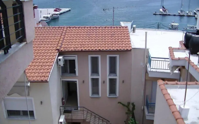 Ameris Studios & Apartments