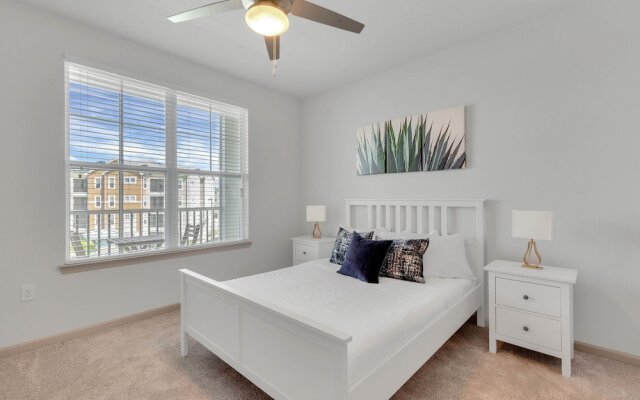Axis West Luxury Apartments