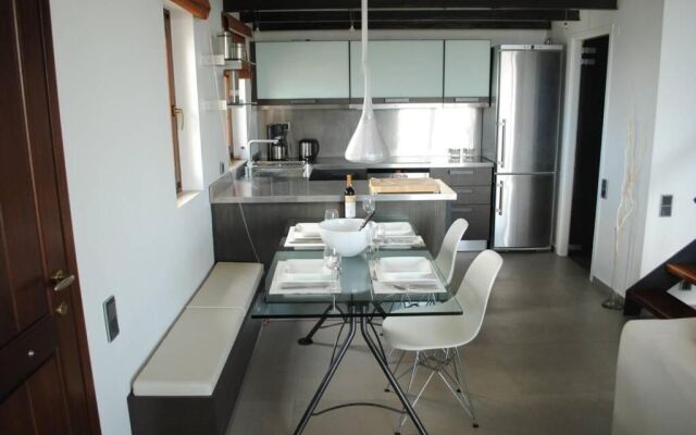 Krinos Apartment