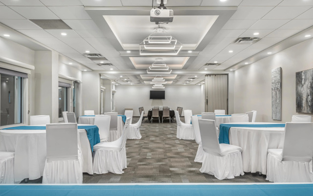 Executive Residency by Best Western Calgary City View North