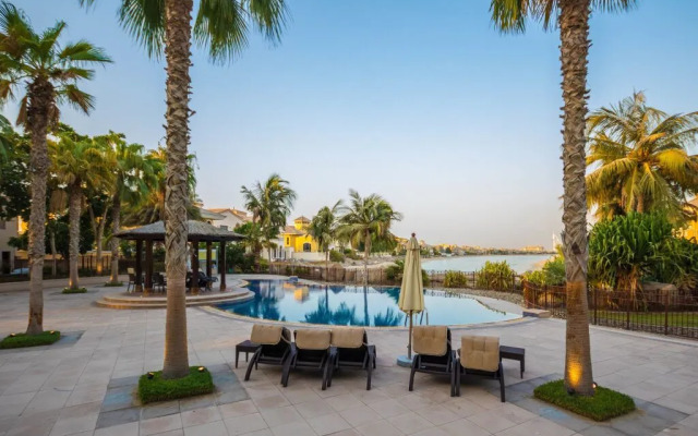 The Palm Jumeirah Villas - Frond A