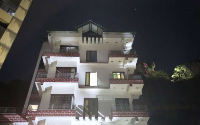 OYO 12188 Home Modern 2BHK Kalka Shimla Highway