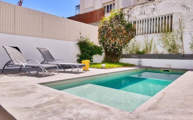 Lisbon Centre Apartment with Private Pool