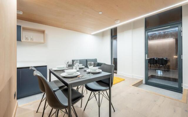 Stunning 2BD Apartment in Manchester