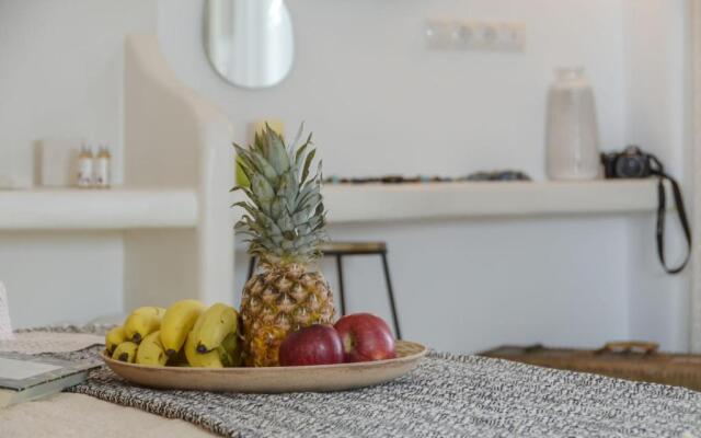 Aegean White Home