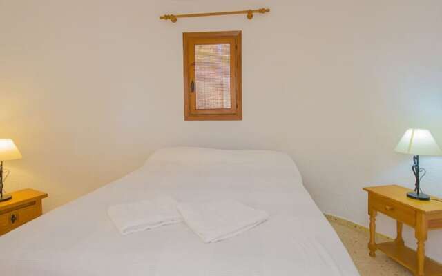 Villa - 4 Bedrooms with Pool and WiFi - 106418