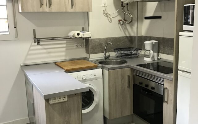 Apartment - Travel and Holidays Manoteras