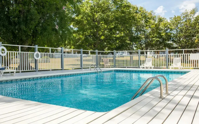 Kindred Spirits Inn & Cottages