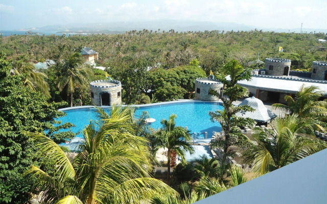 Lingganay Boracay Hotel Resort