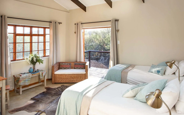 Chandelier Game Lodge