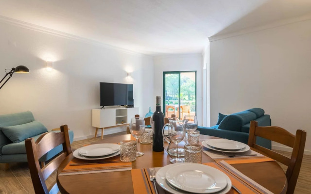 Salgados 1 Bedroom Apartment - 500m da Praia