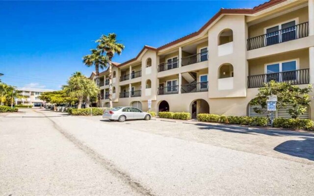 226 Bradenton Beach Club