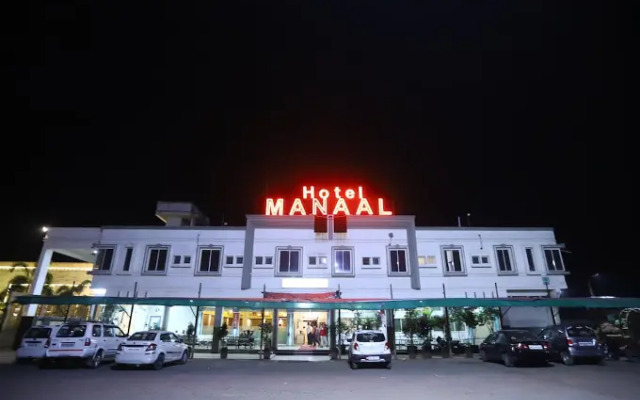 Hotel Manal pithampur