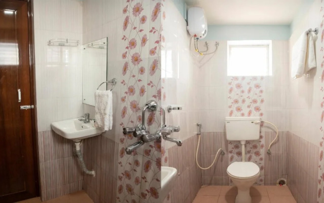 OYO 28846 Sakuntala Guest House