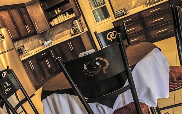 La Huerta Inn & Suites