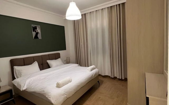 3 Bedroom Apartment Of 200 Square M With Terrace