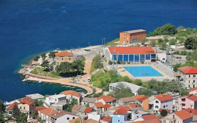 Awesome Apartment in Zaboric With 2 Bedrooms and Wifi