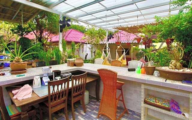 Sunshine Guesthouse and Diving School Room Nr 3