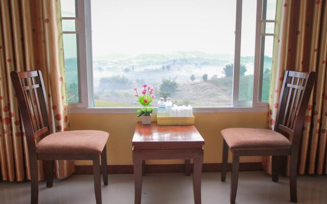 Baan Sook Aroon Khao Kho