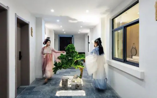 Luoyang Alley Zuoxiang You Homestay (Luoqi Ancient City Branch)