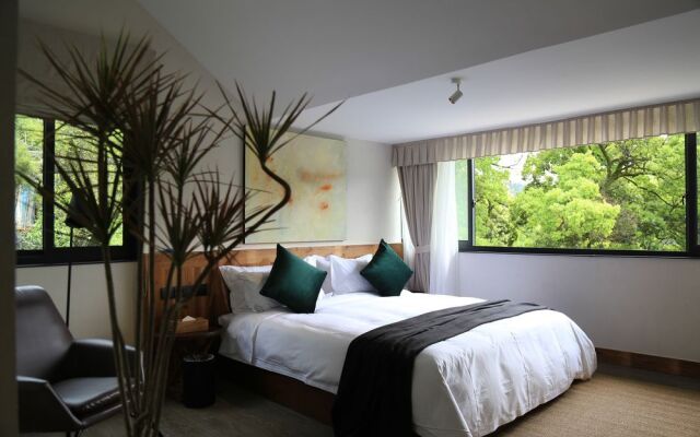 Seclusive Genealand of Yinling