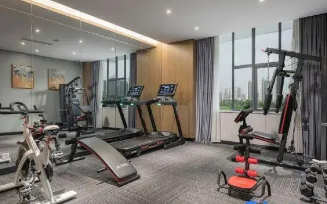 hangsha Meisu Huanman Hotel (Martyrs Park Yingbin Road Metro Station