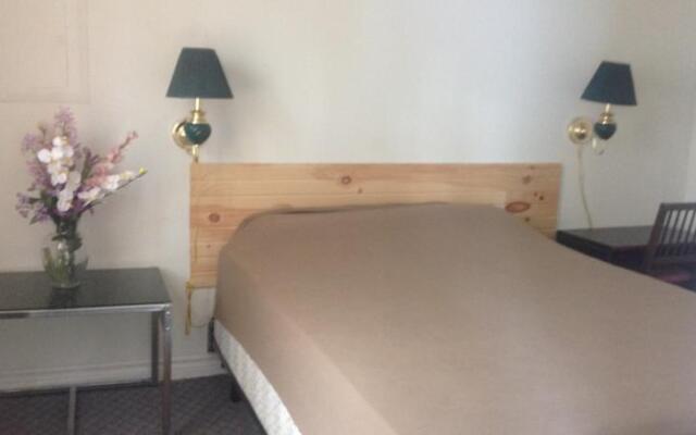 Sunrise Tourist Trailer Park