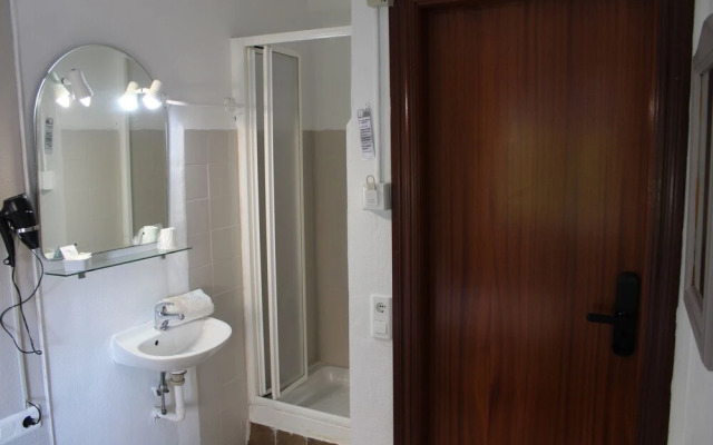 Hostal Virgen del Rocio II