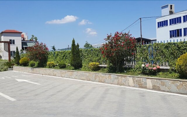 Mustang Hotel