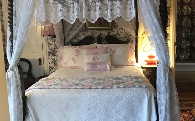 The Gables Bed and Breakfast Philadelphia