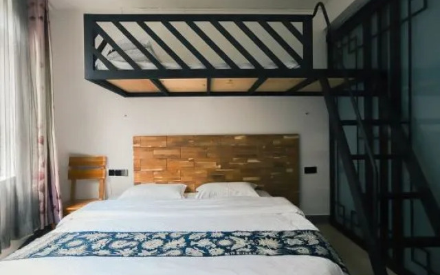 Yinxiang Xijiang Resort Hotel