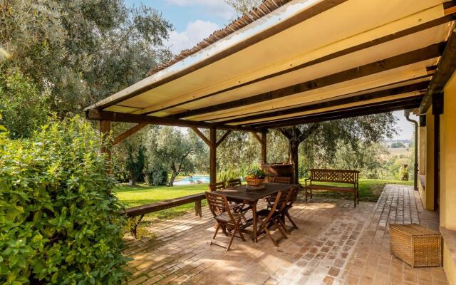 Amazing villa in Osimo with private garden